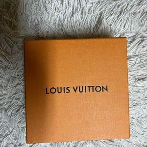 Louis Vuitton belt